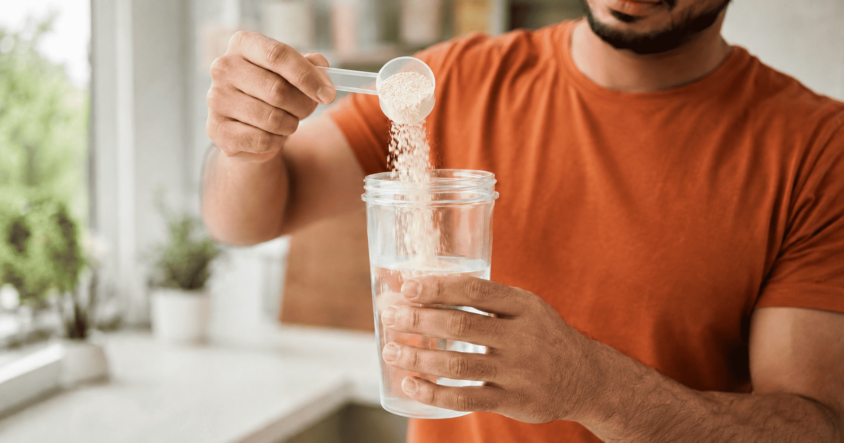 How Much Water to Mix with 1 Scoop of Whey Protein?